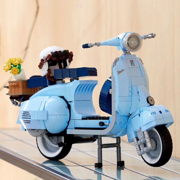 ADOL-LYT10298 VESPA 2